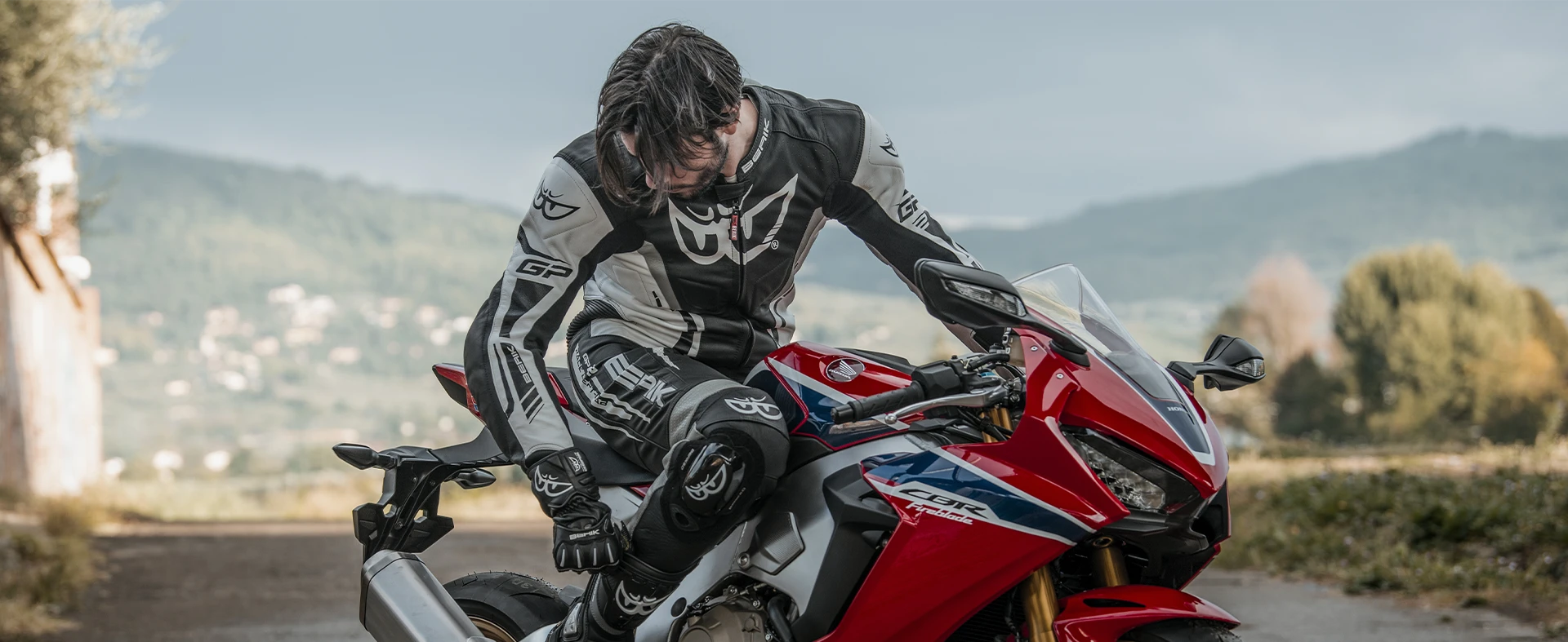 Berikバイクブーツは、オンラインで安価にお求めいただけます Berikバイクブーツは、オンラインで安価にお求めいただけます