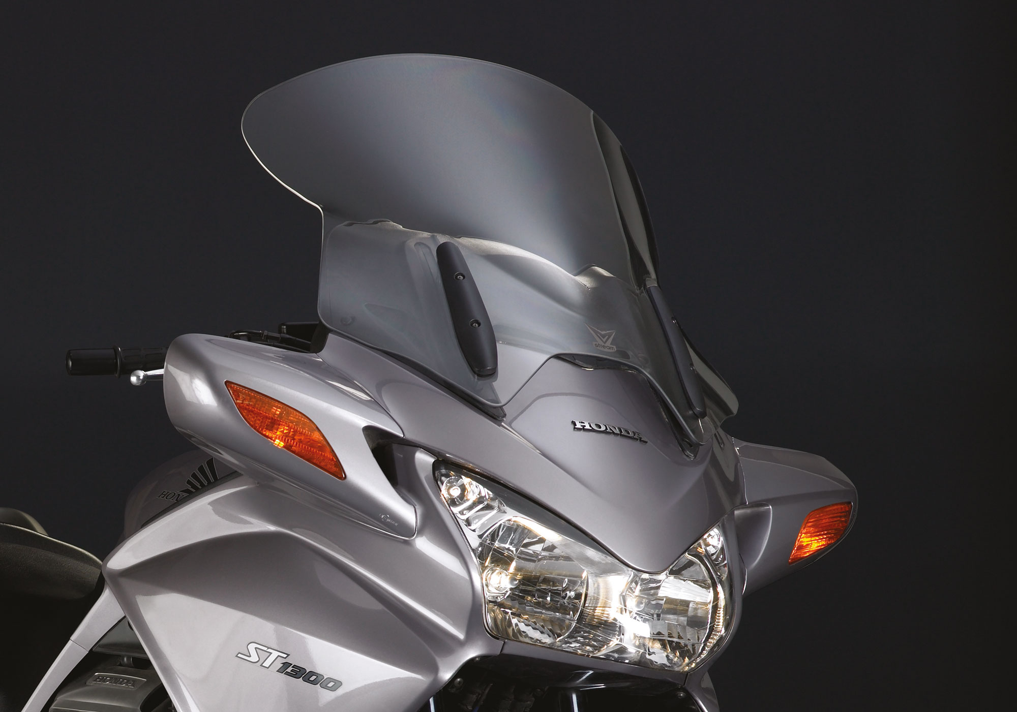 Parbrizul NATIONAL CYCLE VStream Sport Touring Lexan® policarbonat Quantum acoperit Figura 1