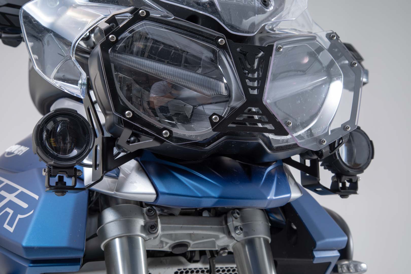 Suporturi pentru lumini SW-Motech - Negru. Modelele Triumph Tiger 800 (10-). Figura 3