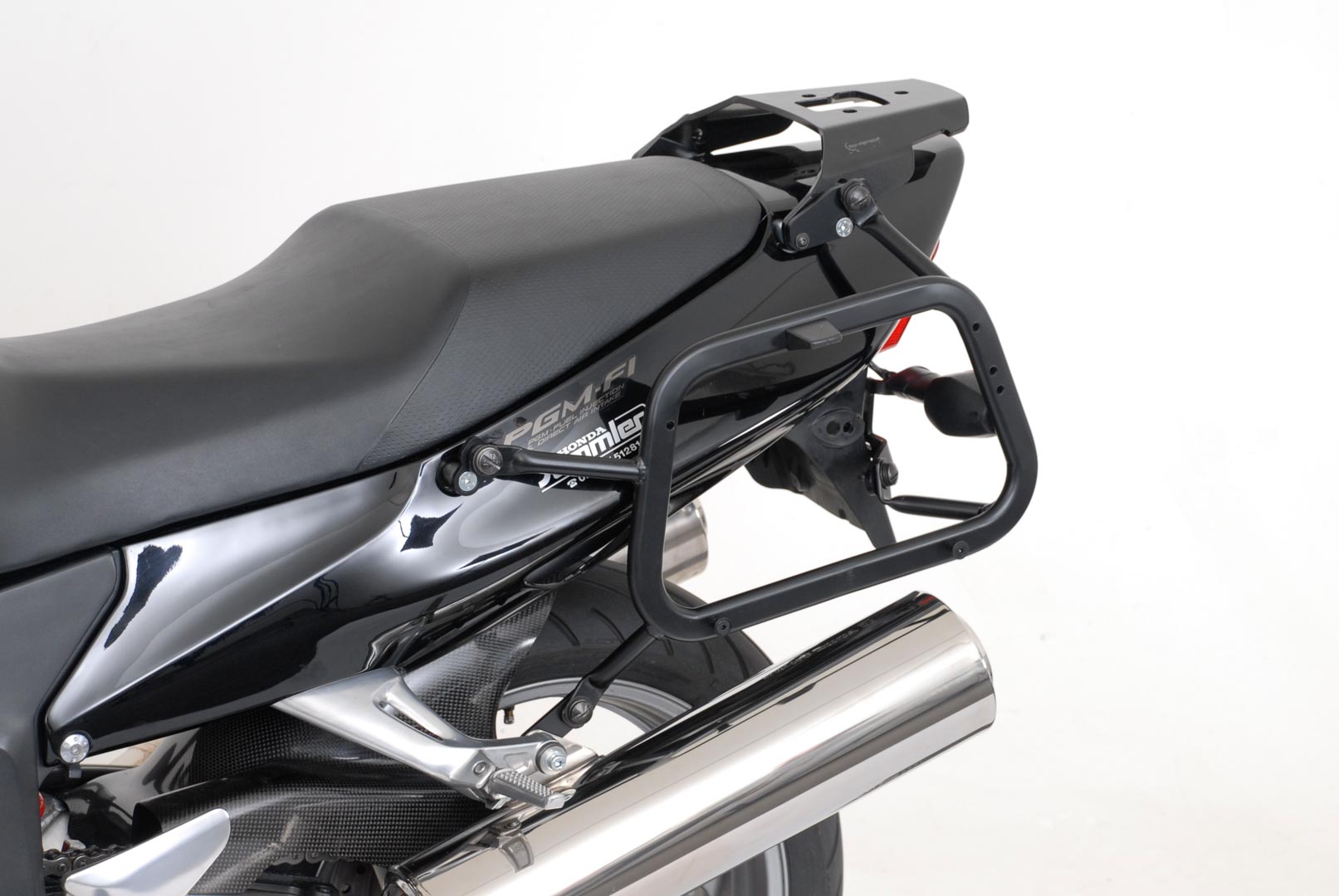 Sistem lateral SW-Motech AERO ABS - 2x25 l. Honda CBR1100XX (01-07). Figura 3