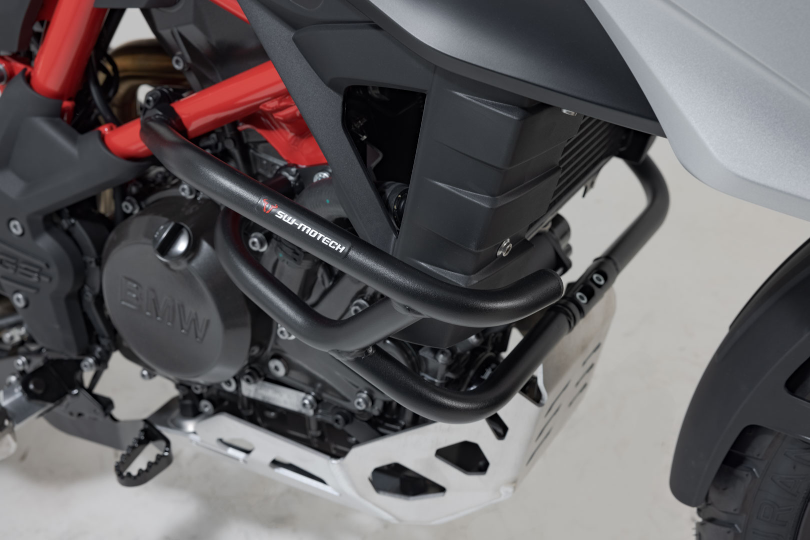 SW-Motech Crash bar - Negru. BMW G310R (16-) / G 310 GS (17-). Figura 3