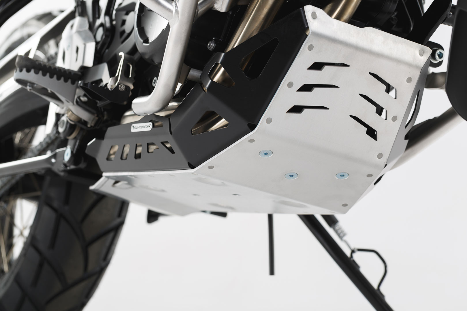 Protecție motorului SW-Motech - Negru/Argintiu. BMW GS-models / Husqvarna Nuda 900. Figura 1