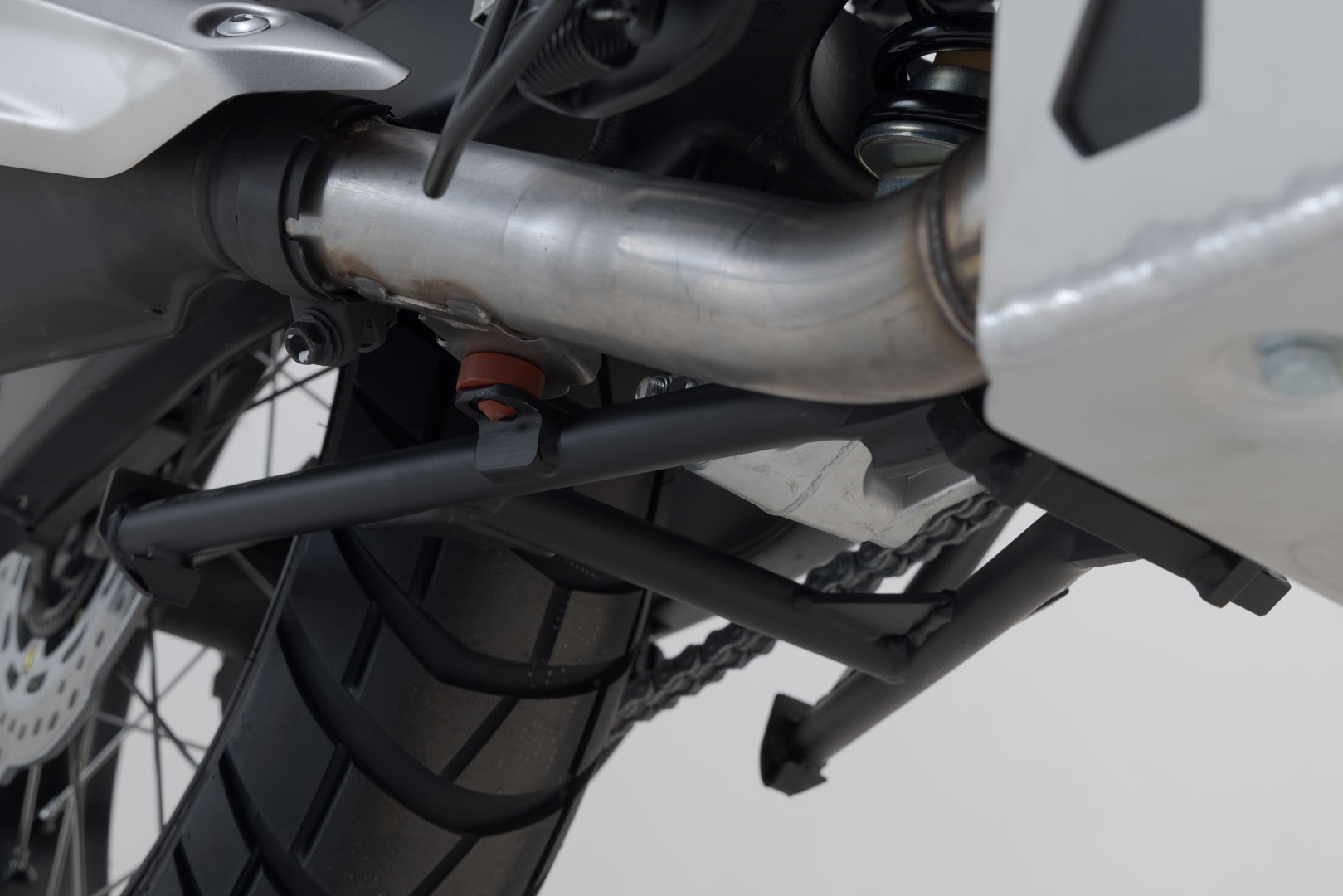 Standul SW-Motech - Negru. Honda XL750 Transalp (22-). Figura 4