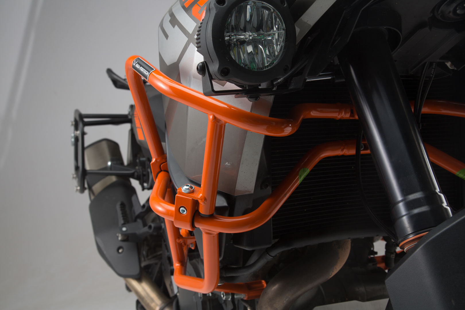 SW-Motech Övre kraschstång för orig. KTM kraschstång - Orange. 1290 SAdv R / S (16-), 1090 Adv (16-). Figur 4