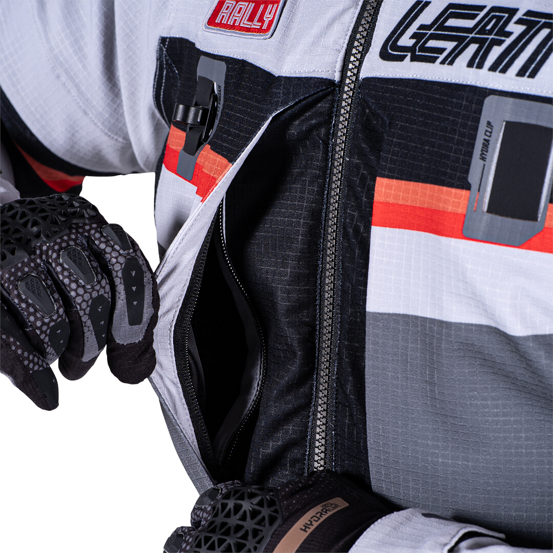Leatt ADV Rally 5.5 Blouson textile de moto Gris clair/gris foncé/noir L Figure 8