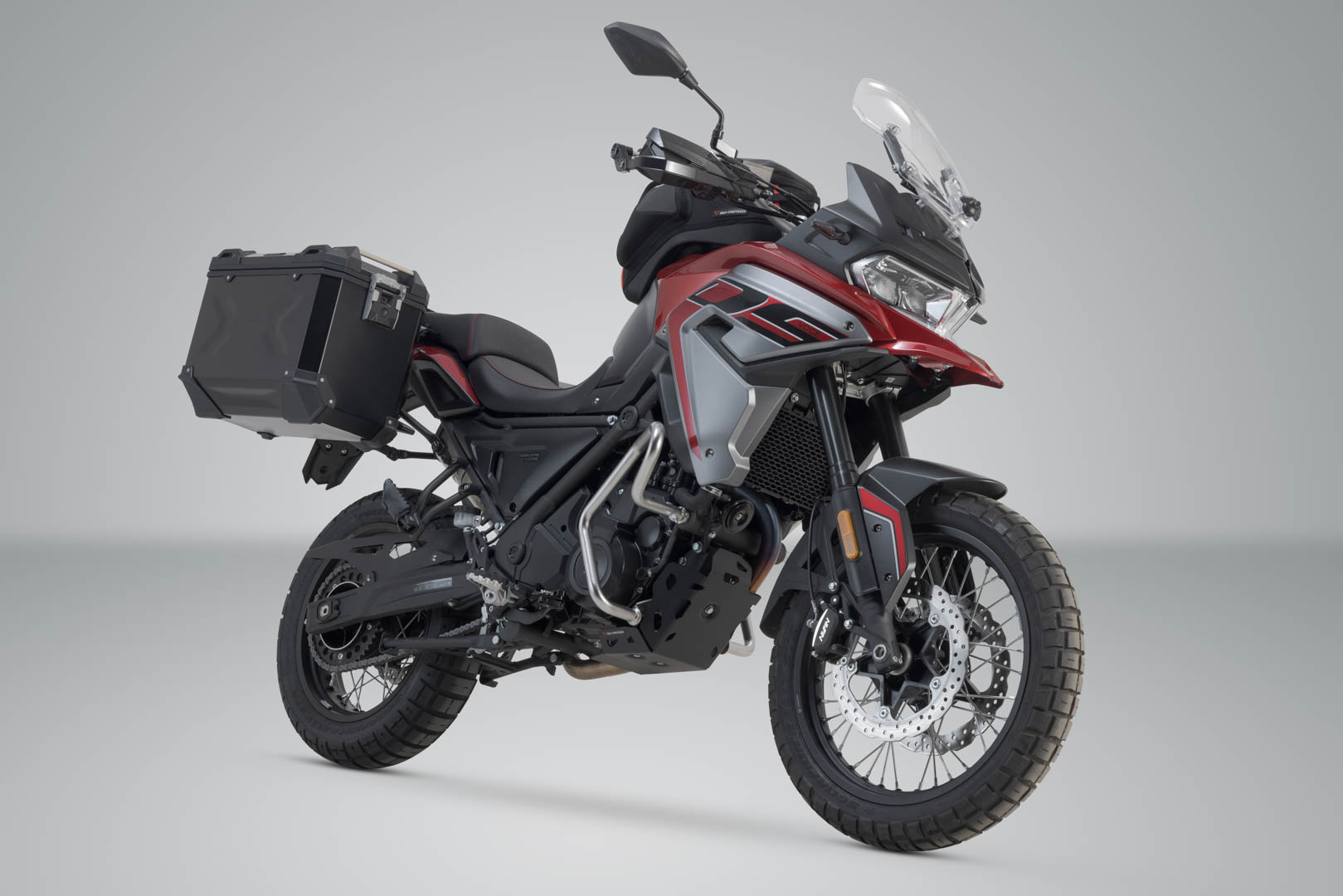 Sistem de carcasă din aluminiu SW-Motech TRAX ADV - Negru. 37/45L. Voge 650 DS/X (22-). Figura 2