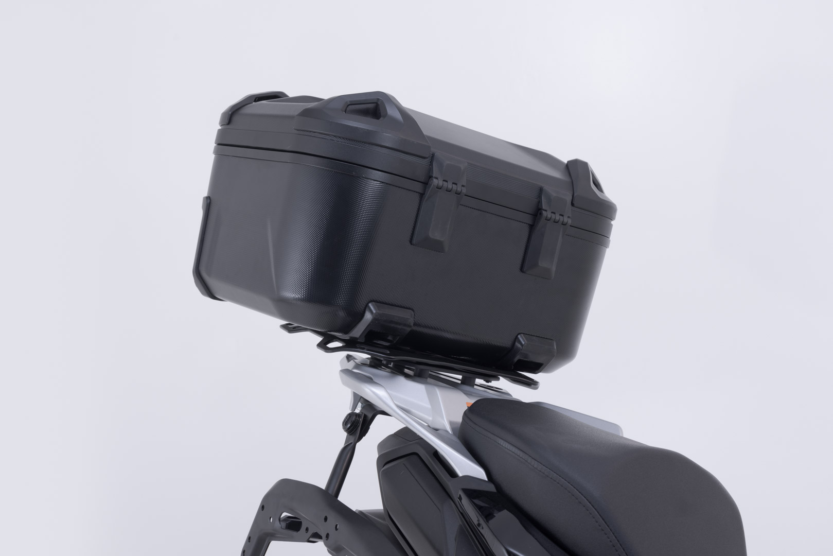 Setul SW-Motech Adventure DUSC cu majusculă L - Negru. Suzuki GSX-S1000GX (23-). Figura 5