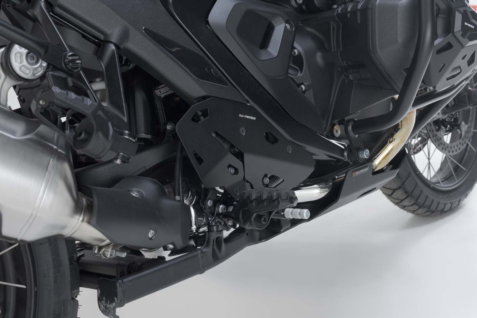 Protector pentru călcâi SW-Motech - Negru. BMW R 1300 GS (23-). Figura 3