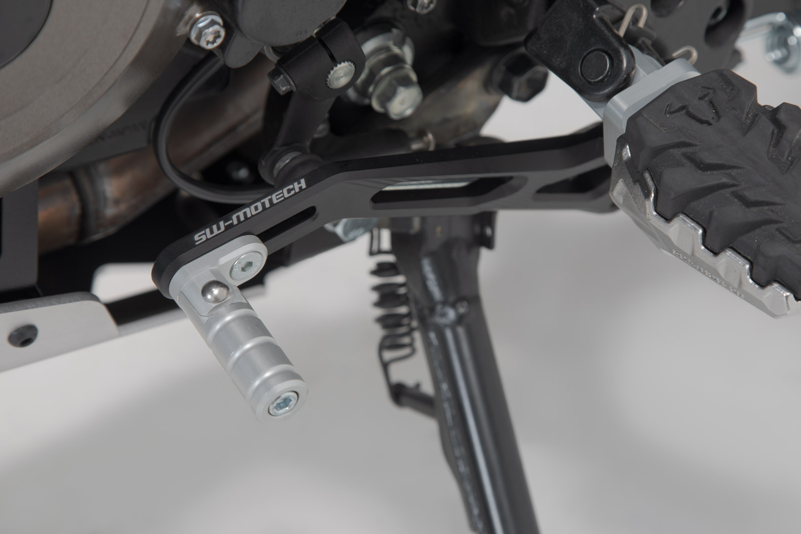 Schimbător SW-Motech - Suzuki V-Strom 1000 (14-19), V-Strom 1050 (19-). Figura 2