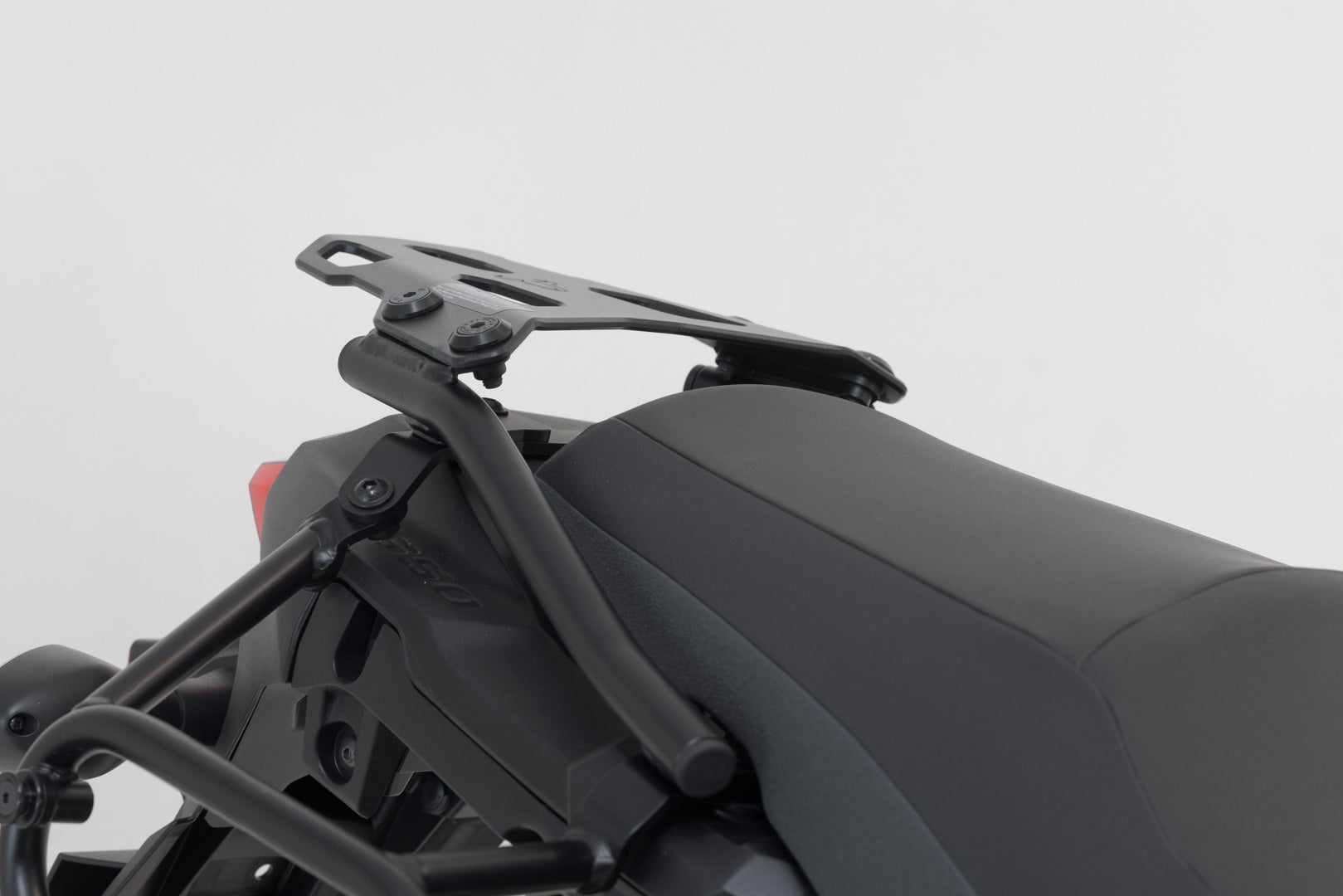 SW-Motech STREET-RACK - Preto. Suzuki DL650 V-Strom (16-). Figura 2