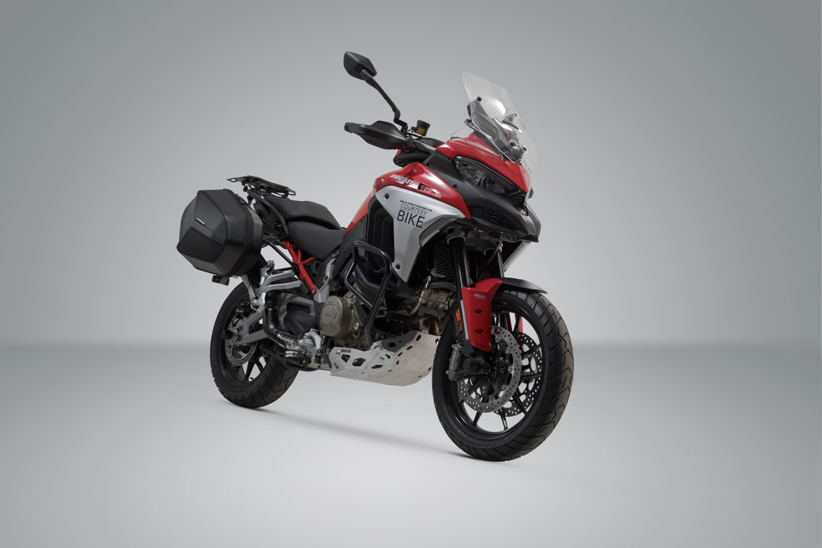 SW-Motech DUSC hardcase-system US modell - svart. 33/33 l. Ducati Multistrada V4 (20-). Figur 2