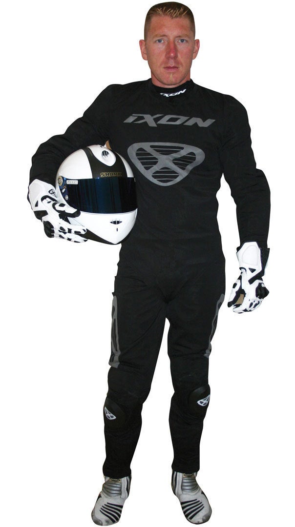 Ixon R.10 Regn Suit Sort M/L Figur 1