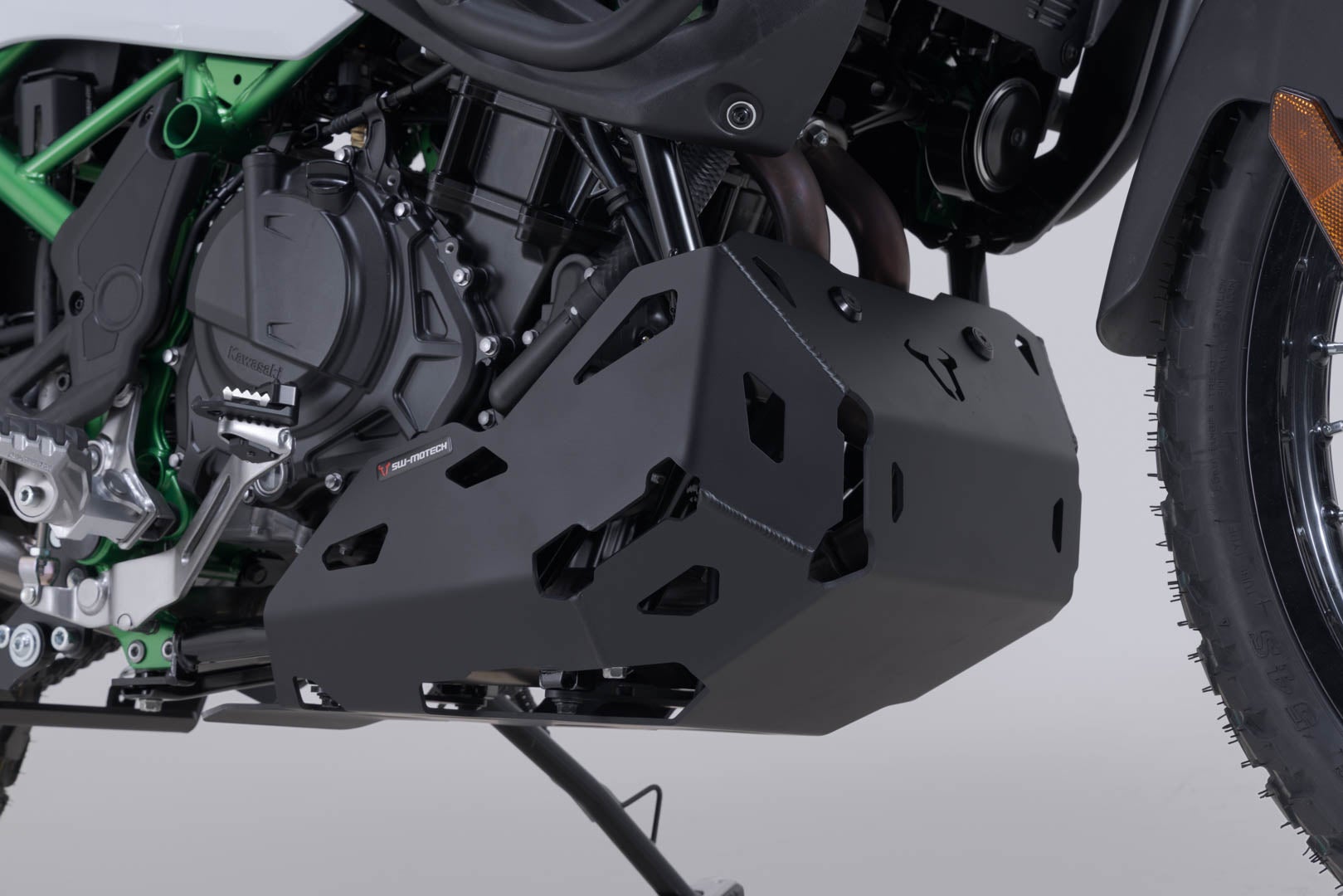 SW-Motech Engine guard - Black. Kawasaki KLE500 / KLE500 SE (26-). Figure 5
