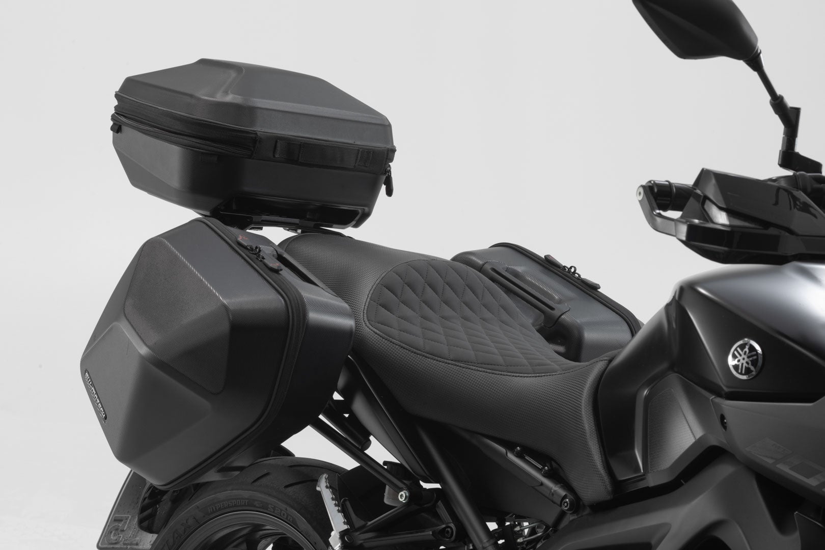 SW-Motech URBAN ABS topcase system - Sort. Triumph Speed Triple 1050 S / RS (18-). Figur 2