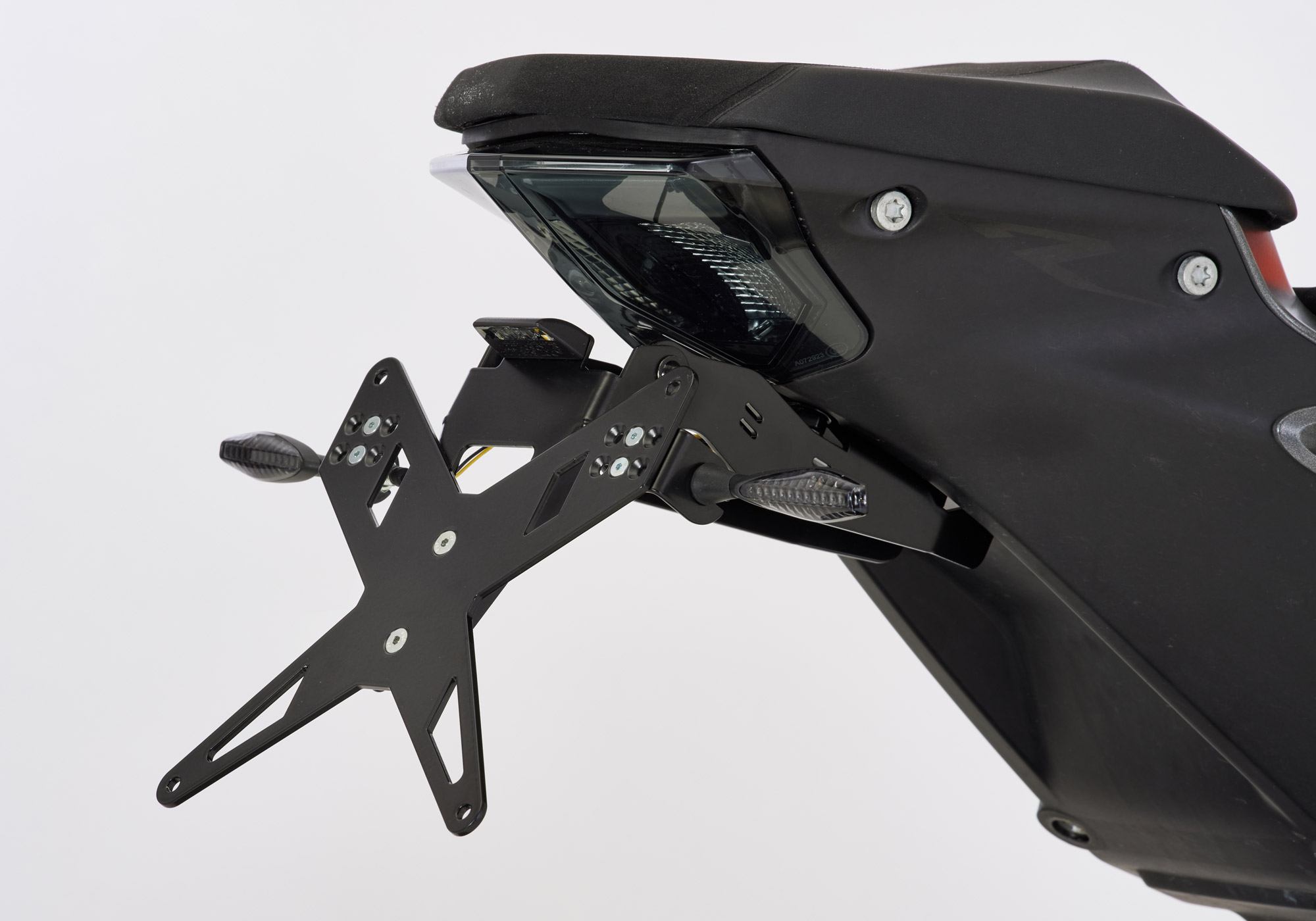 PROTECH registreringsskylthållare kit inklusive reflektor och platta lätt rostfritt stål / pulverlackerad aluminium svart Figur 1