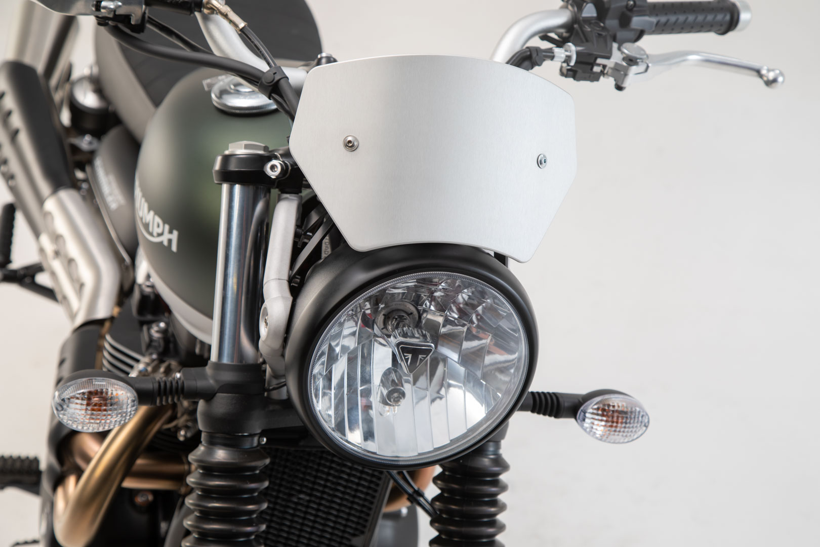 Parbrizul SW-Motech - Argintiu. Triumph Street Scrambler 900 (16-). Figura 2