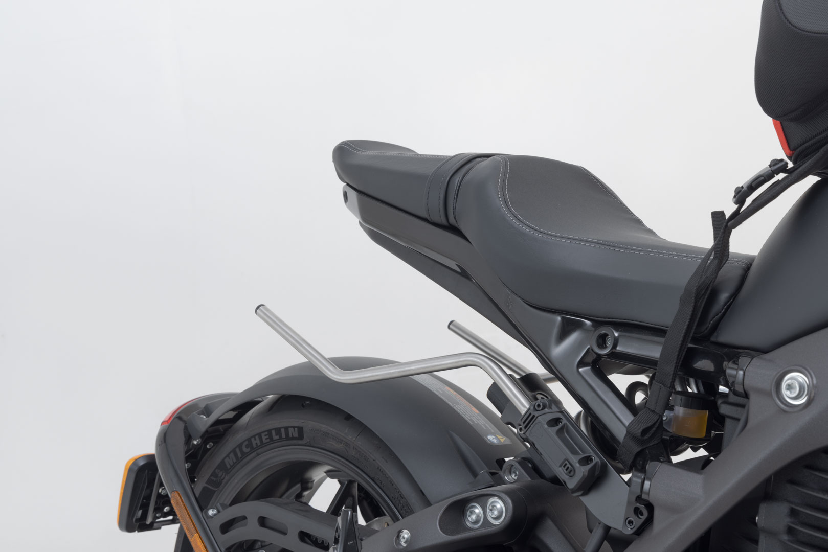 Set de geantă SW-Motech PRO BLAZE H - Negru. LiveWireONE. Figura 4