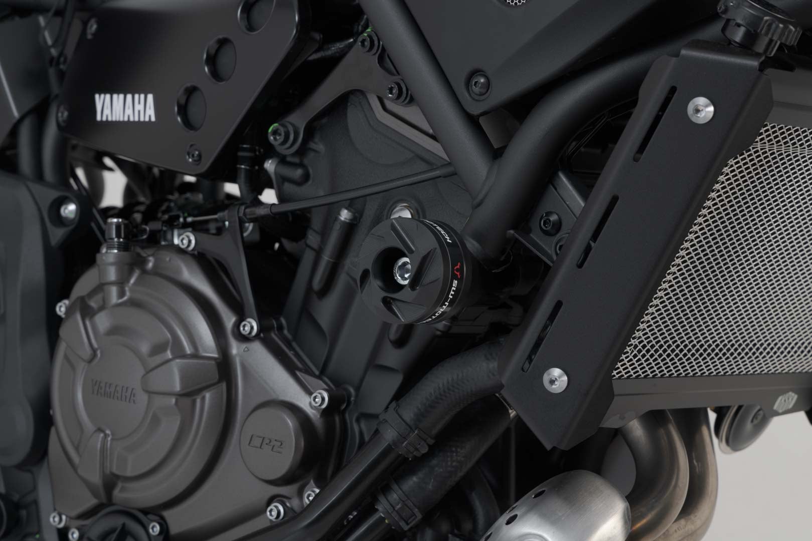 SW-Motech Frame slider kit - Black. Yamaha XSR700 (15-) / XTribute (19-). Figure 2