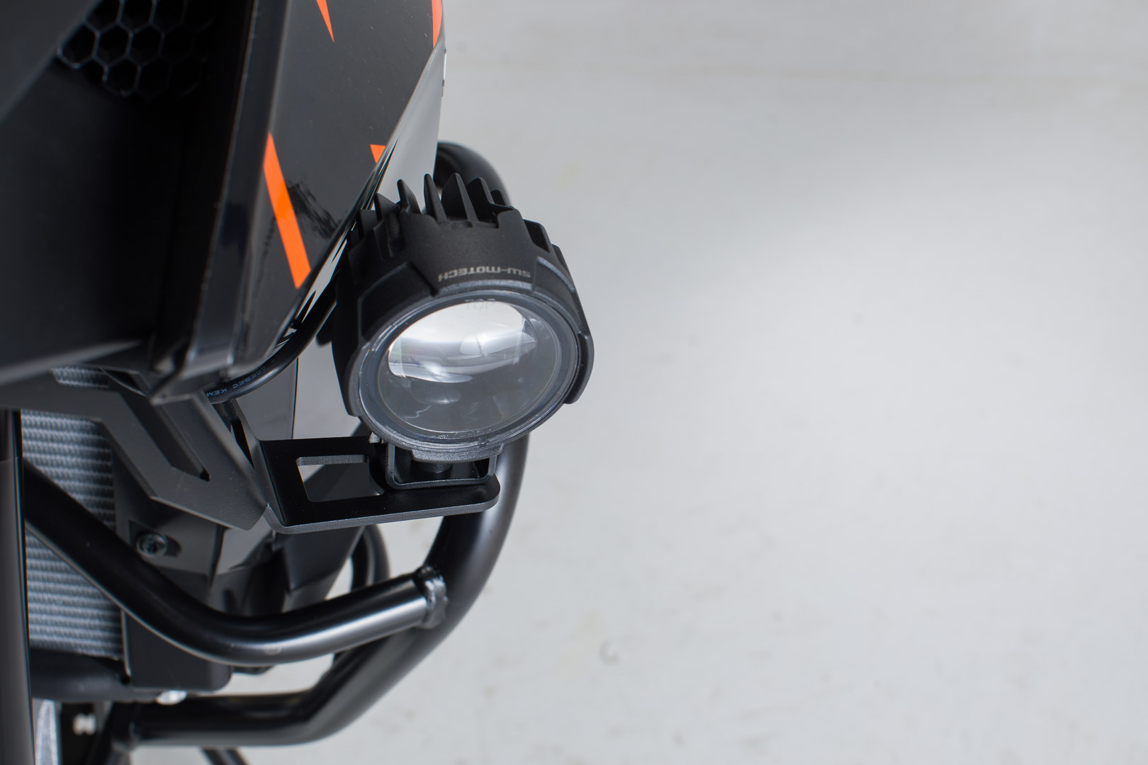 Suporturi pentru lumini SW-Motech - Negru. KTM 1050/1090 Adv., 1190 Adv./R. Figura 2