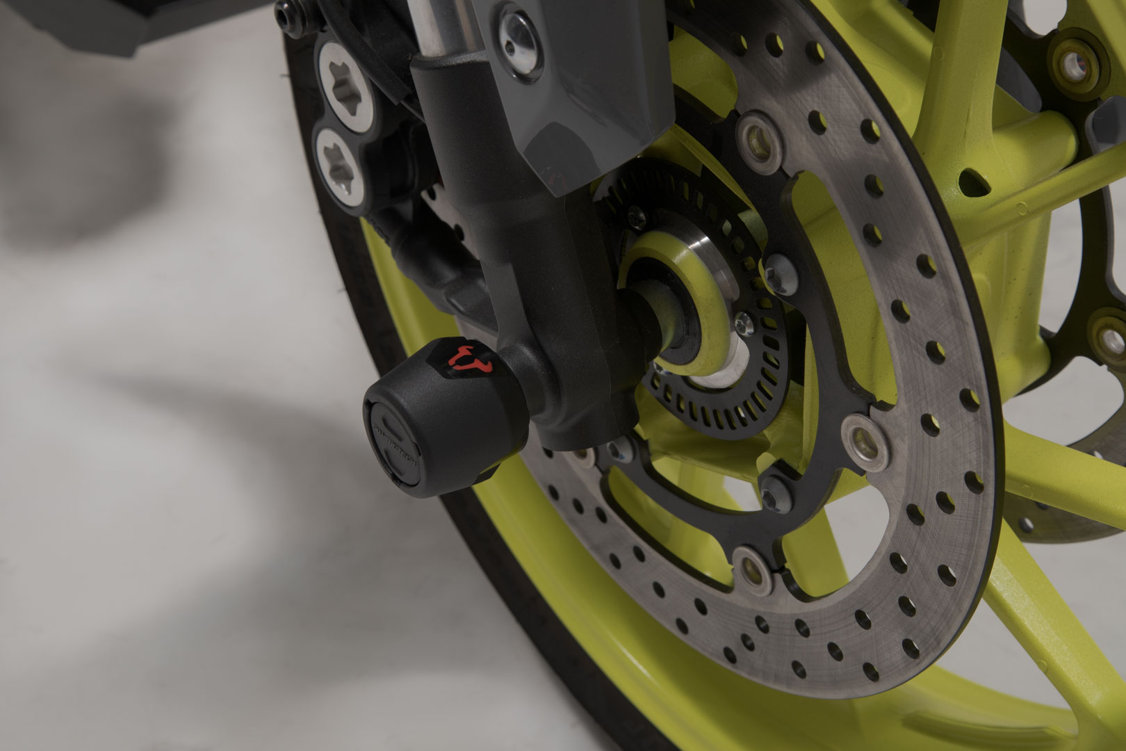 Set SW-Motech Slider pentru puntea față - Negru. MT-09 / Tracer 900 / YZF-R7, Aprilia. Figura 4
