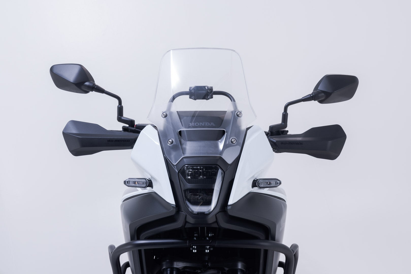 SW-Motech Sport handguard kit - Black. Honda CB500X (18-), NX500 (23-). Figure 3