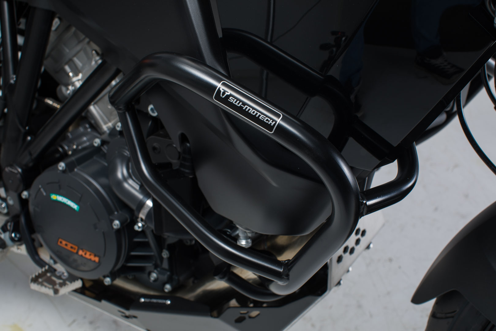 SW-Motech Crash bar - Svart. KTM 1050/1090 Adv, 1290 SAdv S. Figur 3