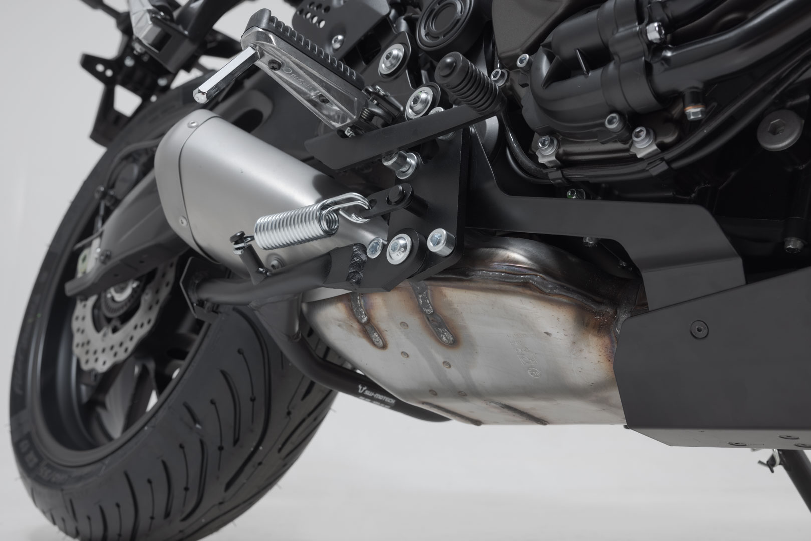 Standul SW-Motech - Negru. Modelele Yamaha MT-07/Tracer/MotoCage. Figura 4