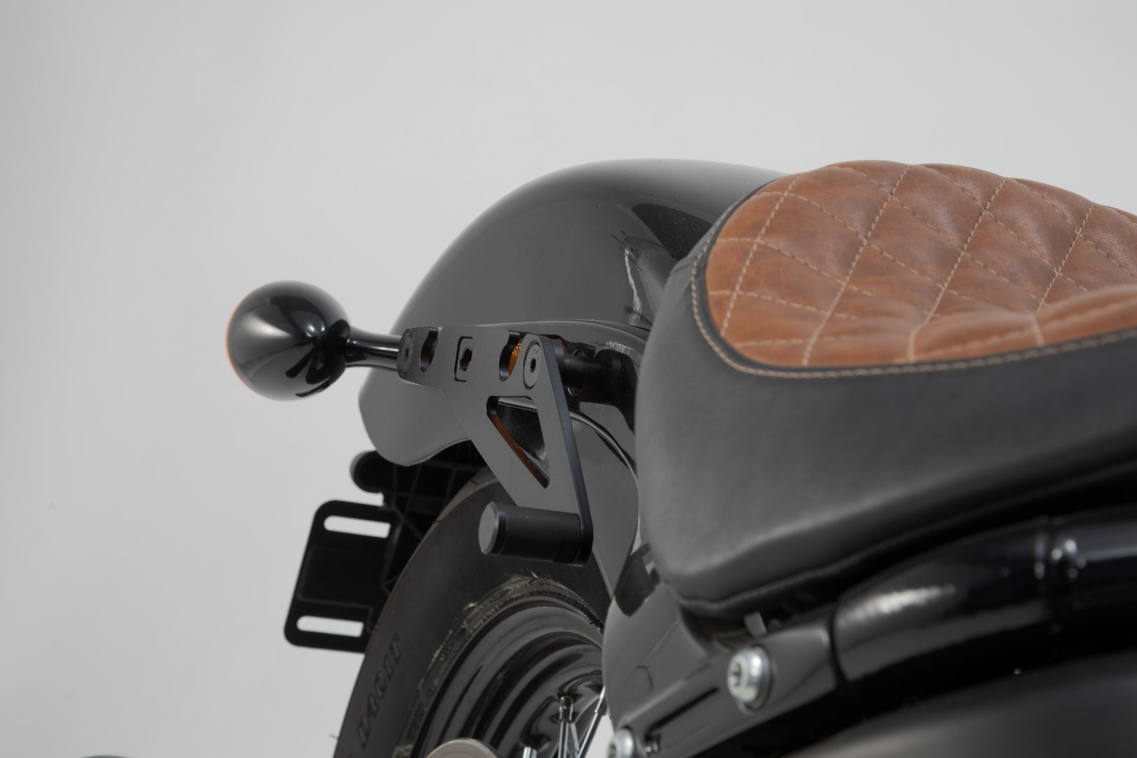 SW-Motech SLH carrier lateral LH1 dreapta - Harley-Davidson Street Bob/Slim/Standard. Pentru LH1. Figura 4