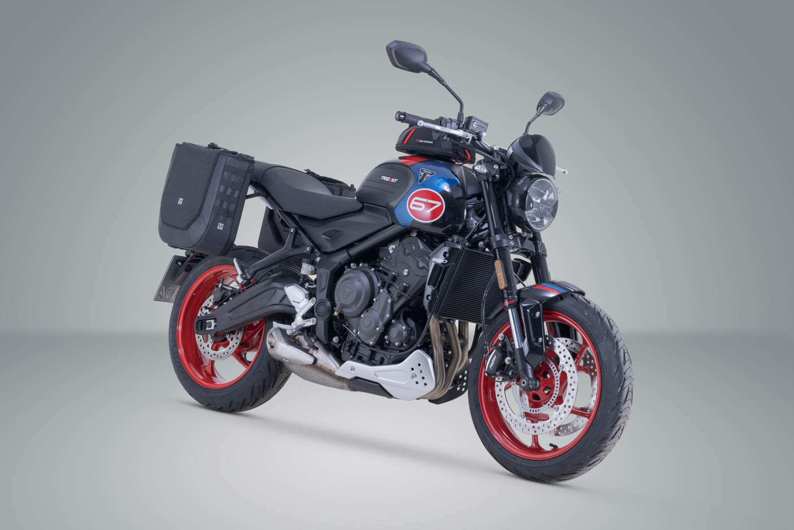 SW-Motech Legend Gear Side Bag system V-LOC - 16/16 l. Triumph Trident 660 (21-25). Figur 2