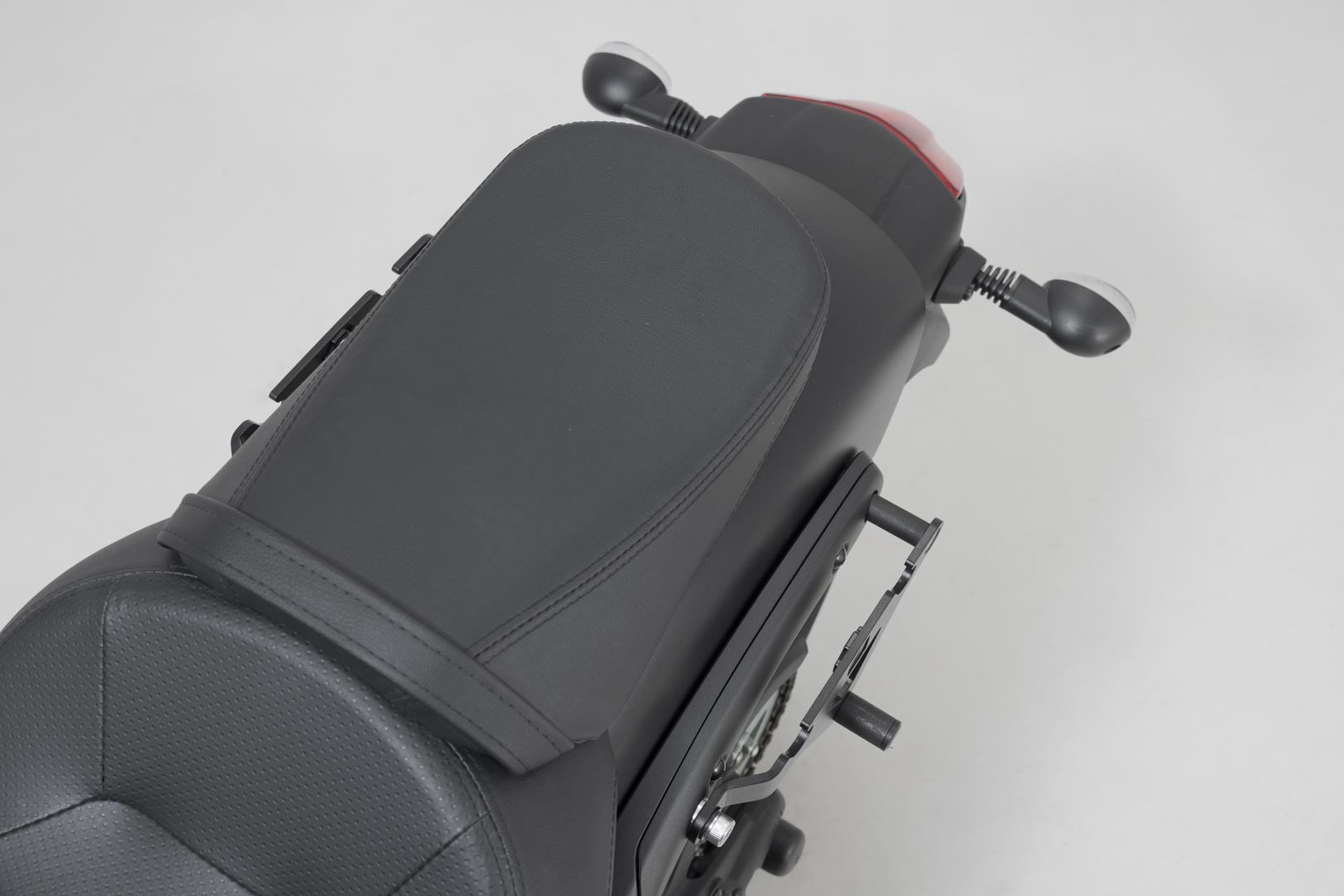 SW-Motech SLH portavion lateral LH1 stânga - Kawasaki Vulcan S (16-). Pentru LH1. Figura 5