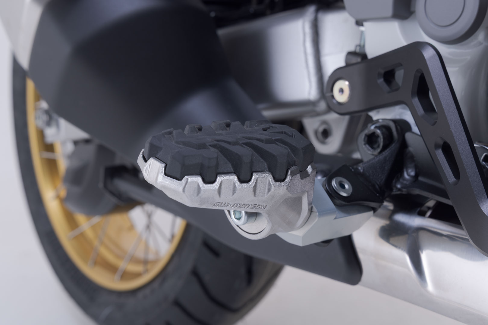 SW-Motech EVO fotstöd kit - Silver/svart. Honda CRF1100L Afrika Twin / Adv Sp. Figur 3