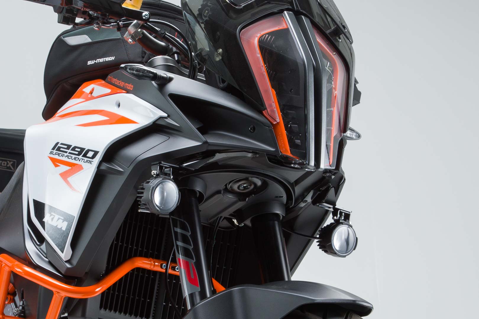 Suporturi pentru lumini SW-Motech - Negru. KTM 1290 Super Adventure S / R (16-20). Figura 1