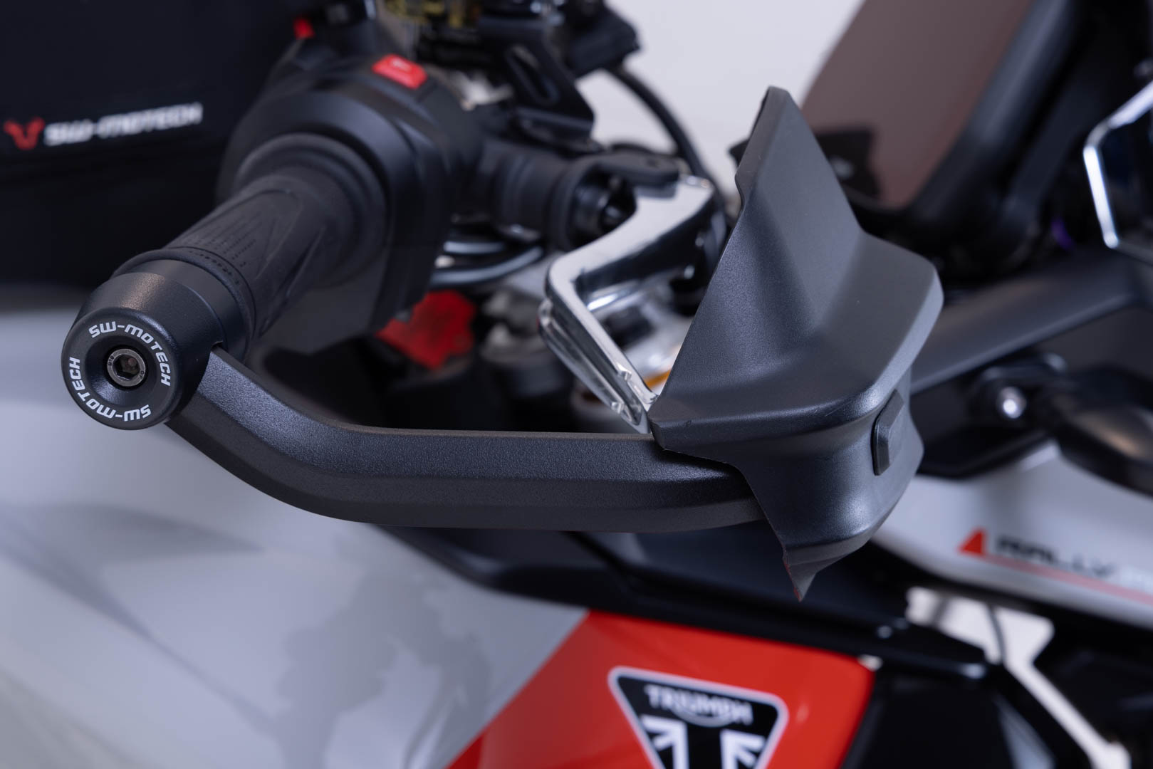Kit de protecție SW-Motech Adventure - Negru. Pentru ghidonuri cu filet intern 6/8mm. Figura 5