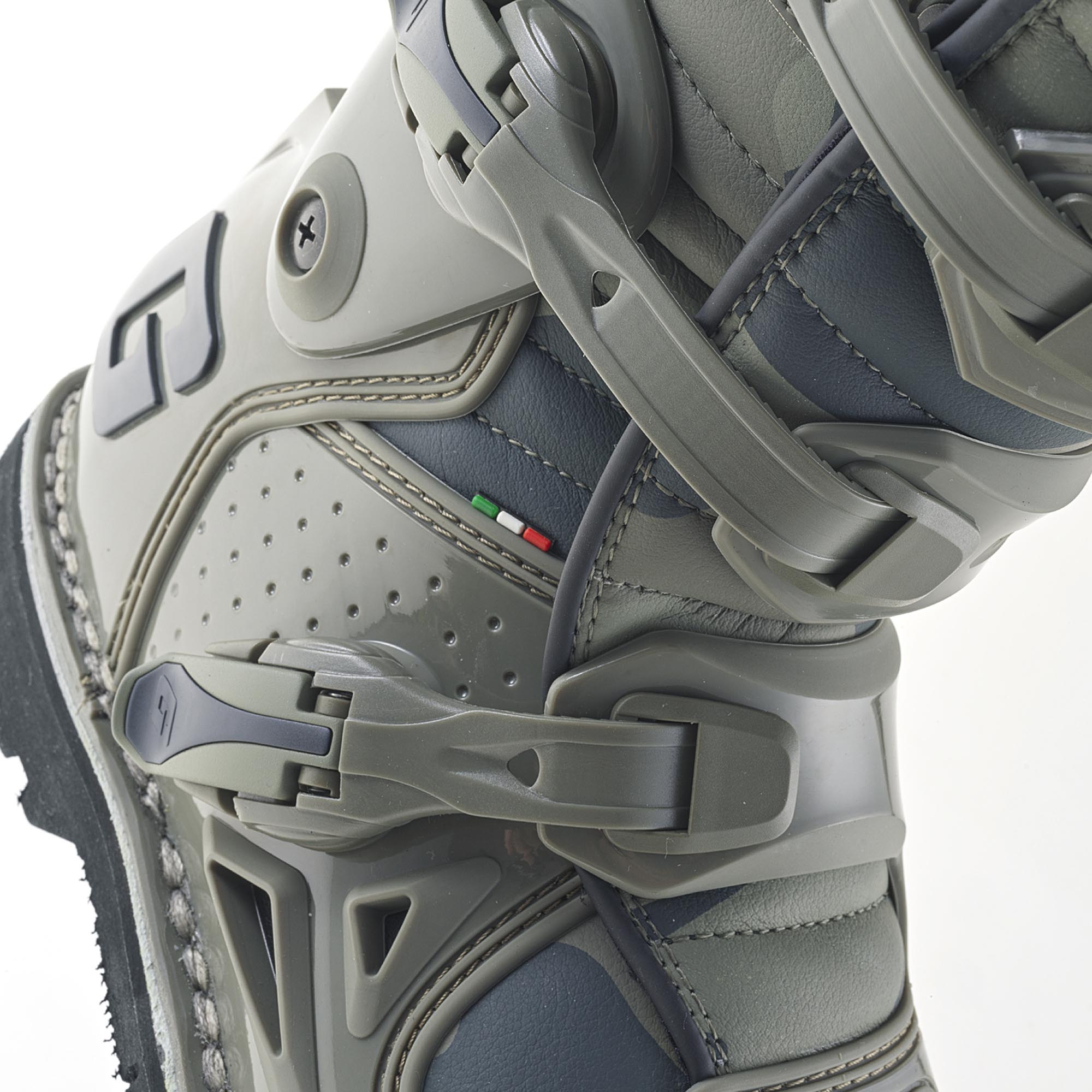 Gaerne Fastback Enduro Motocross Boots grey/green 43 Figure 5