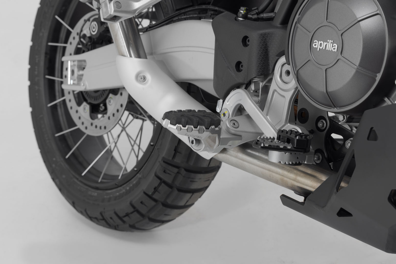 SW-Motech EVO fotstöd kit - Aprilia Tuareg 660 (21-). Figur 3