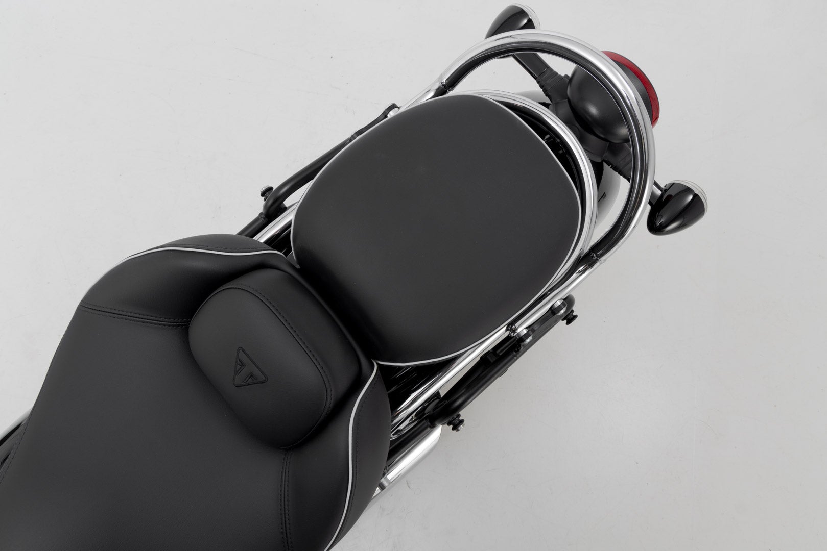 Side view of SW-Motech SLC side carrier left - Triumph Bonneville Speedmaster (18-).
