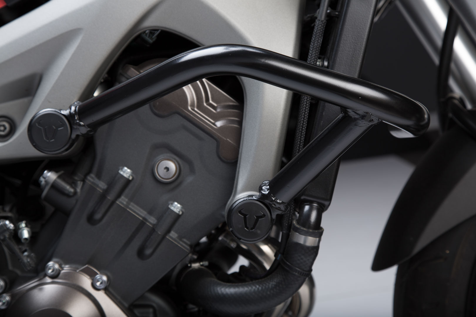 SW-Motech Crash bar - Negru. Yamaha MT-09/Tracer, XSR900/Abar. Figura 1