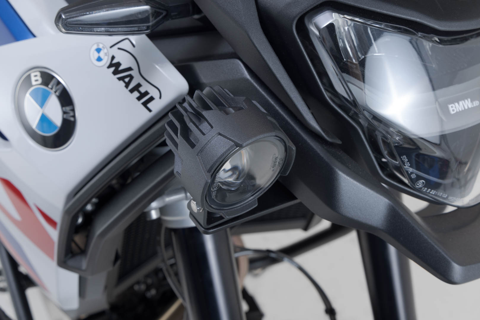 Montura lumină SW-Motech - Neagră. BMW F 900 GS (23-). Figura 3