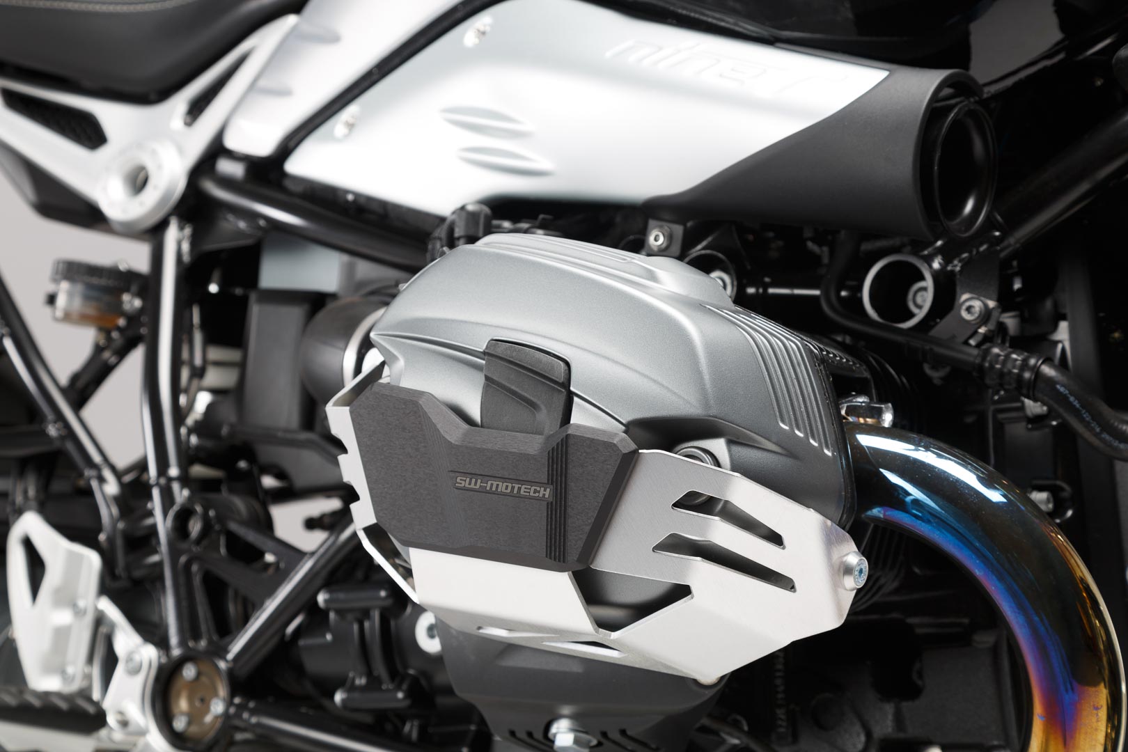 SW-Motech Protector cilindru - Argintiu. BMW R1200 R / GS / Adv, R nineT. Figura 1