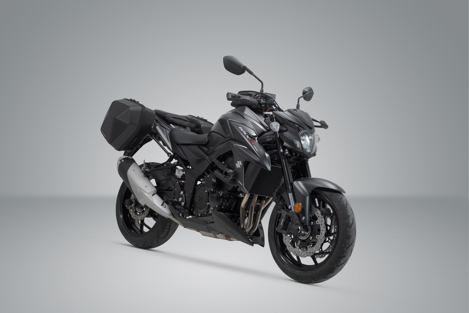 Sistem lateral SW-Motech URBAN ABS - 2x 16,5 l. Suzuki GSX-S 750 (16-). Figura 2