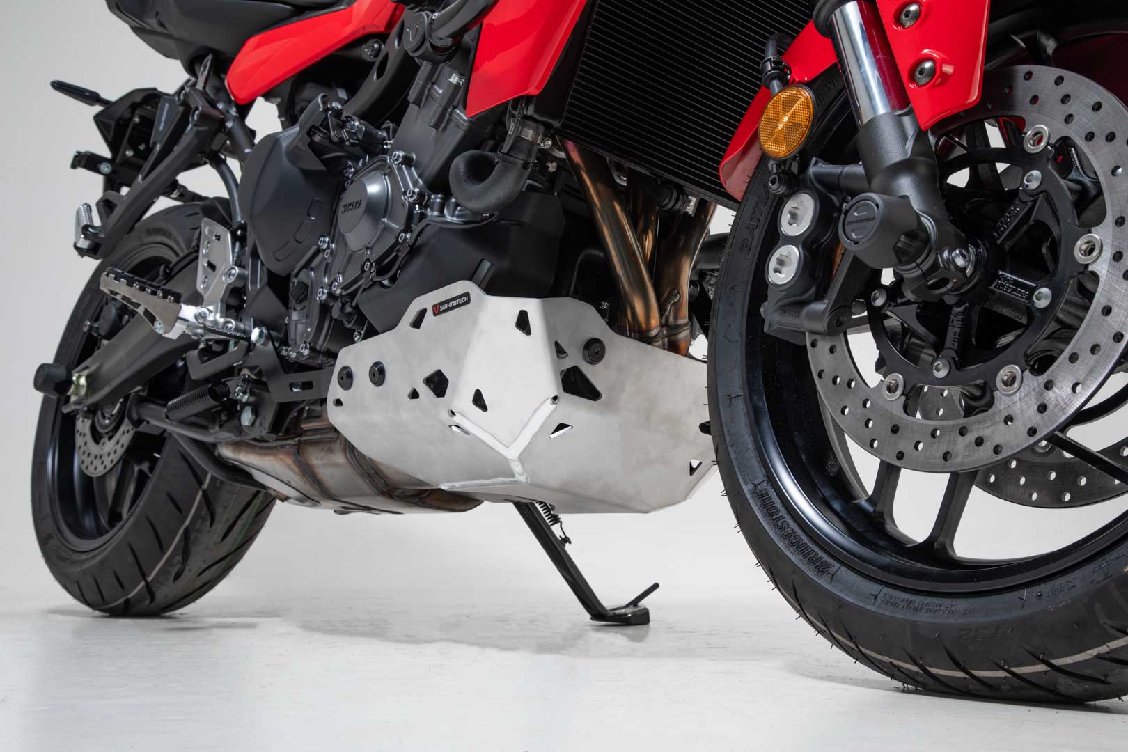 SW-Motech Motorskydd - Silver. Yamaha Tracer 9 / GT (20-) / GT+ (22-). Figur 1