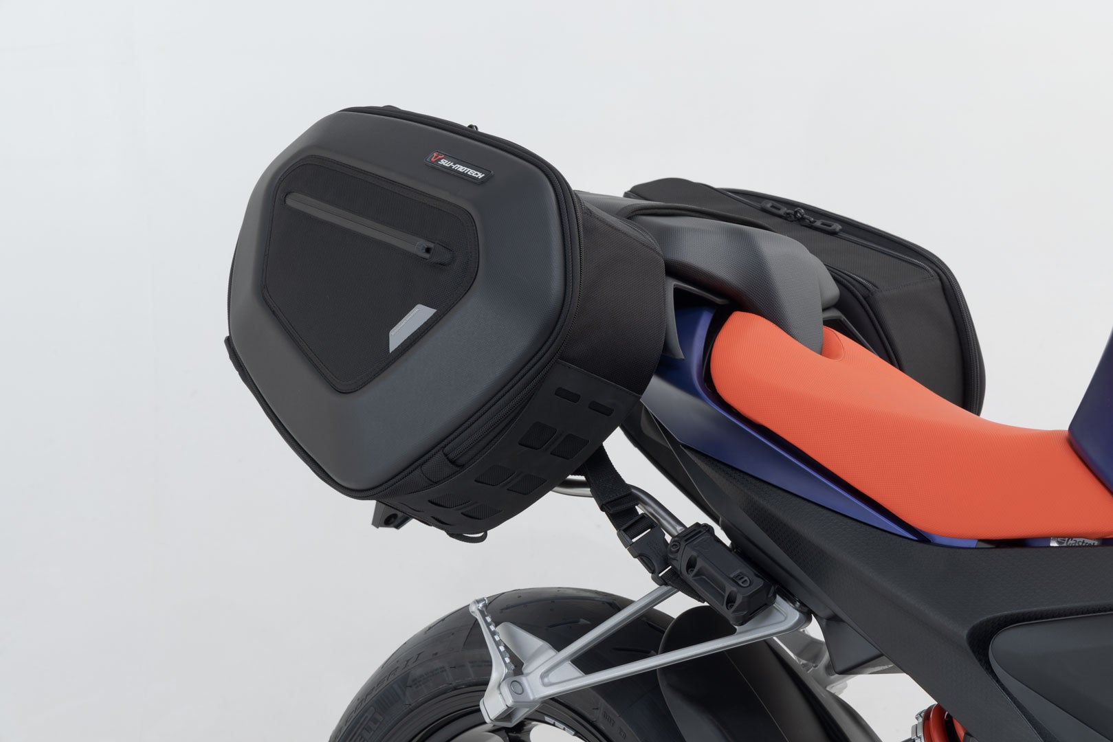 SW-Motech PRO BLAZE H saddlebag set - Black. Tuono 660 / RS 660 (20-), RS 457 (24-). Figure 3