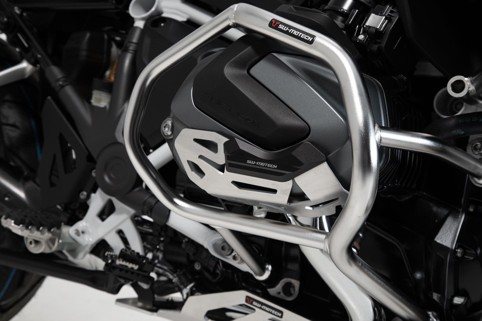 SW-Motech Cylinderskydd - Svart/Silver. BMW R 1250 GS, R 1250 R. Figur 2