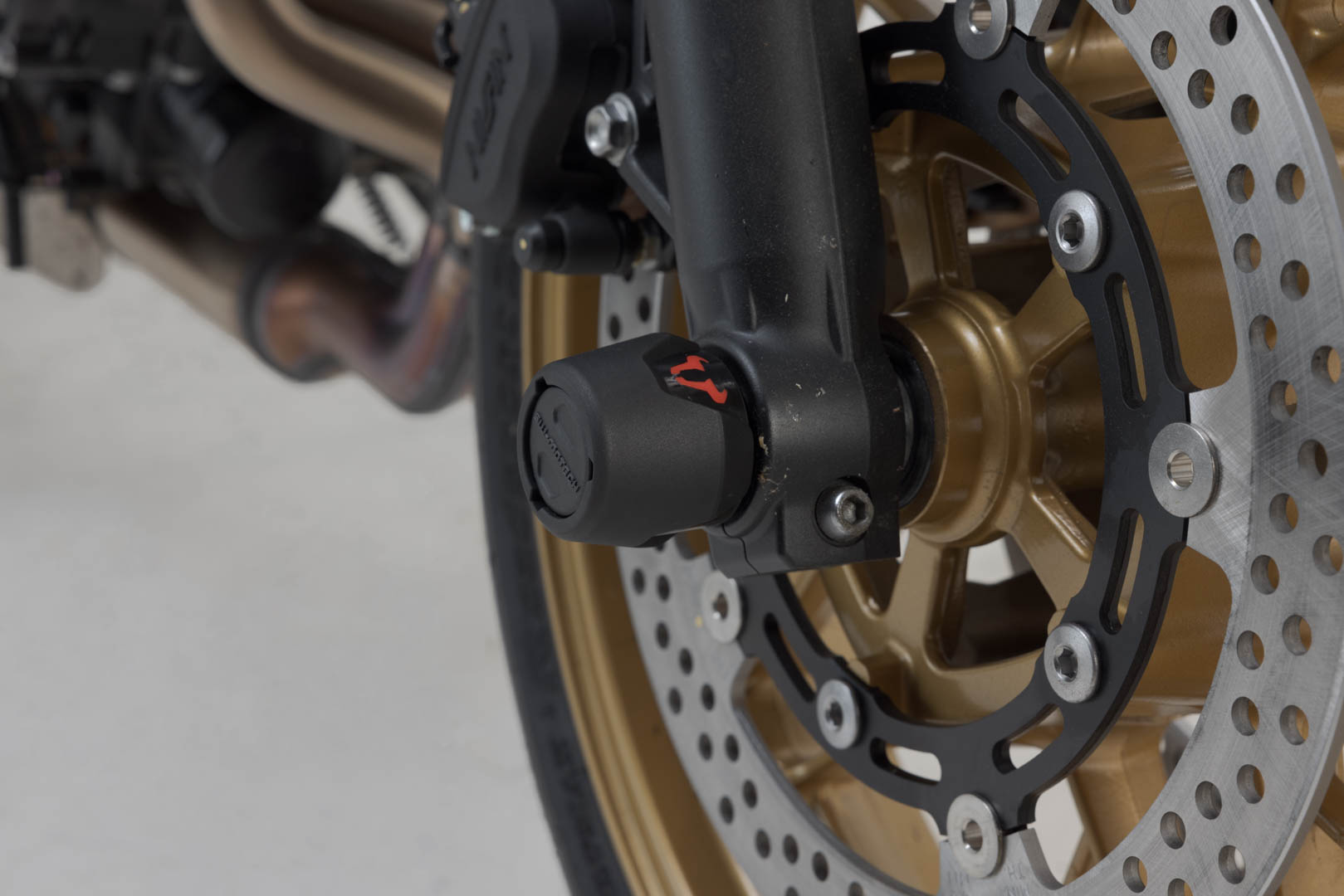 SW-Motech Skjutreglage för framaxel - Svart. Kawasaki Z650, Ninja 650, Ninja 7 Hybrid. Figur 4