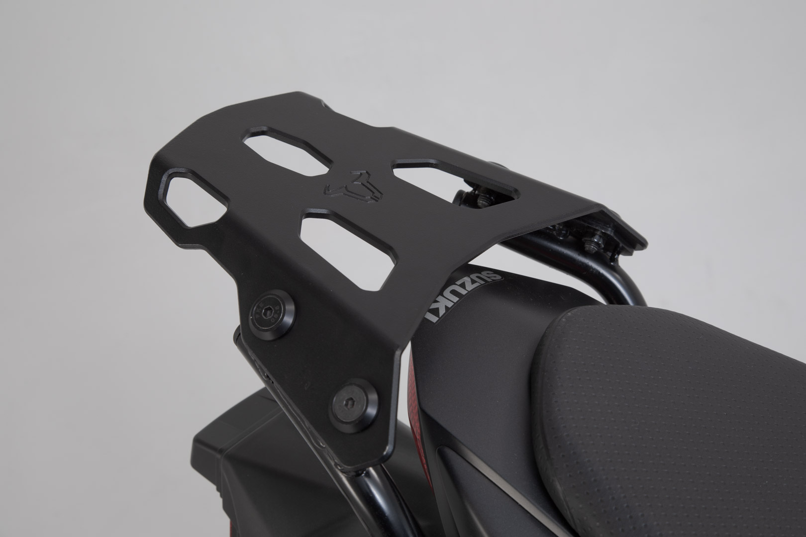 SW-Motech STREET-RACK - Negru. Suzuki SV650 (15-). Figura 3