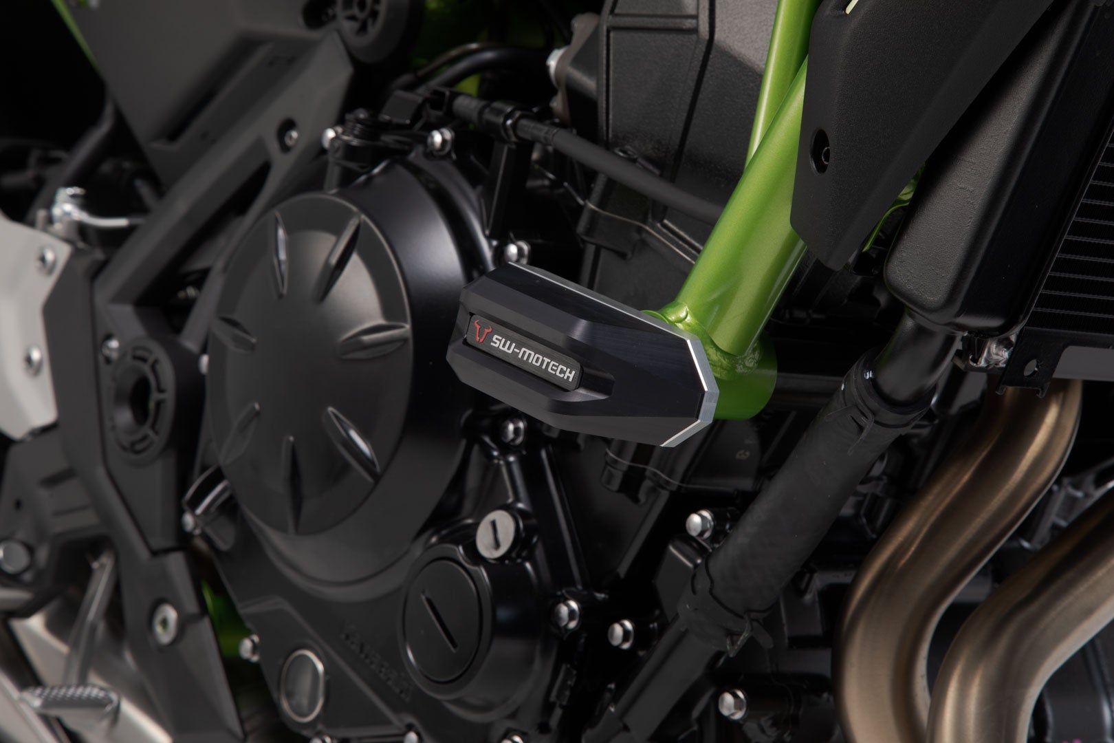 SW-Motech Sturzpad-Kit - Schwarz. Kawasaki Z650 / Z650RS / Z650 S. Abbildung 1