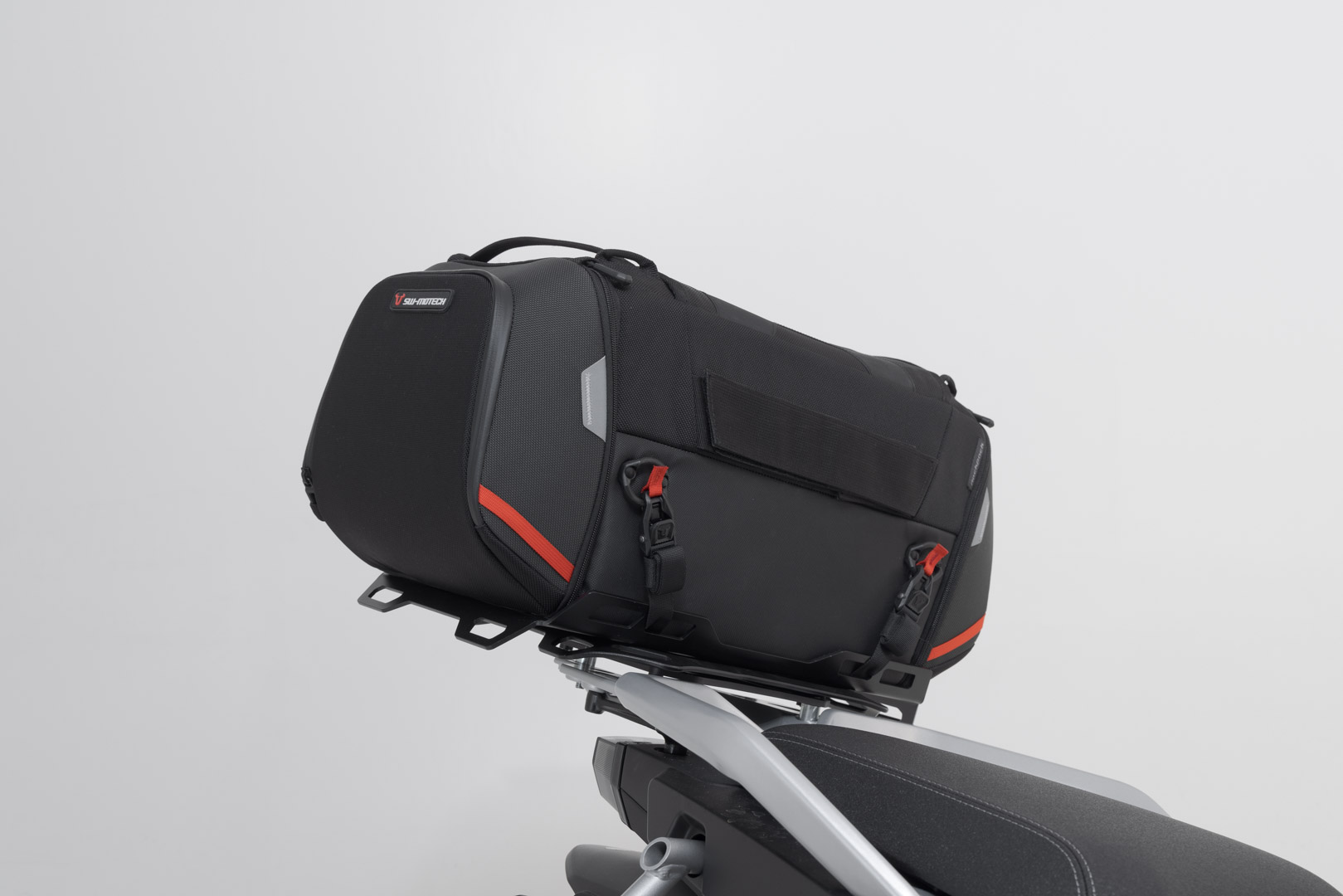 Set de rackpack SW-Motech - CFMoto 800MT (21-). Figura 5