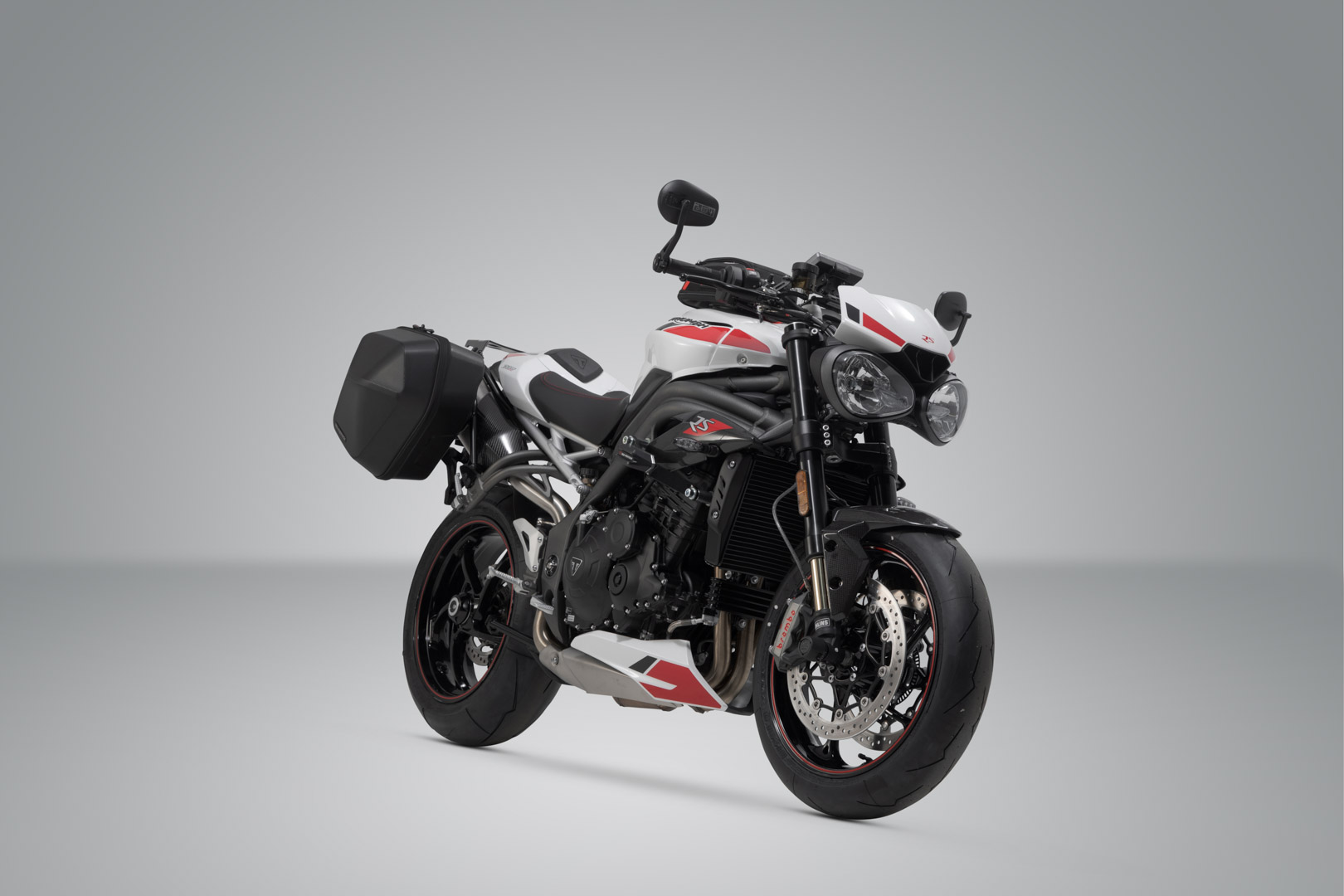 Sistem lateral SW-Motech URBAN ABS - 2x 16,5 l. Triumph Speed Triple 1050 (18-). Figura 2
