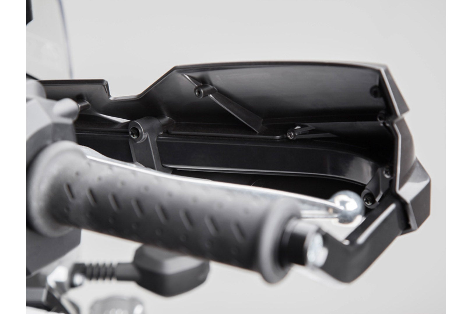 SW-Motech KOBRA kit paramano - Nero. Triumph Tiger 800/1200. Figura 2