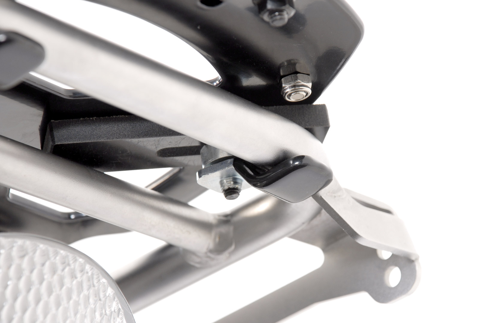Placă adaptor SW-Motech pentru rack-uri tubulare - Pentru carcasa superioară TRAX. Universal. Figura 2